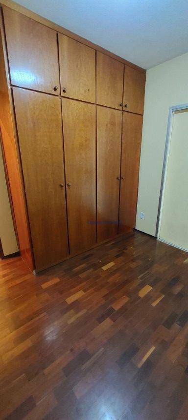 Apartamento para alugar com 2 quartos, 65m² - Foto 19