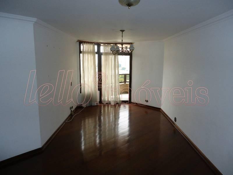 Apartamento para alugar com 3 quartos, 150m² - Foto 2