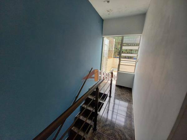 Sobrado à venda com 2 quartos, 130m² - Foto 13