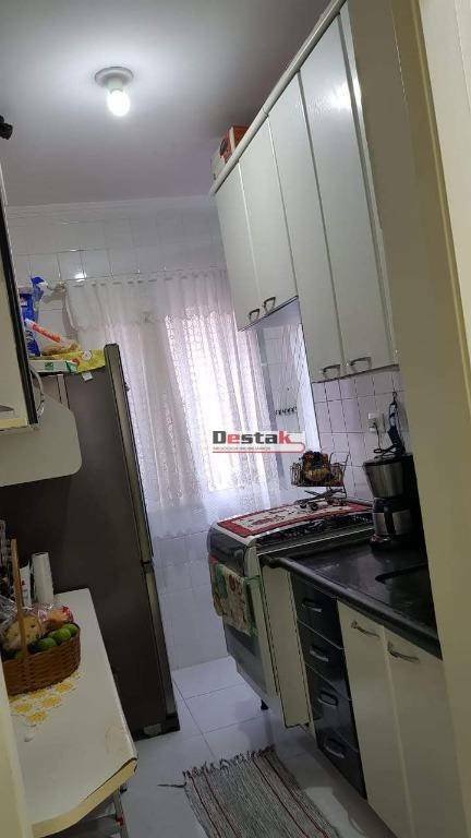 Apartamento à venda com 2 quartos, 50m² - Foto 4