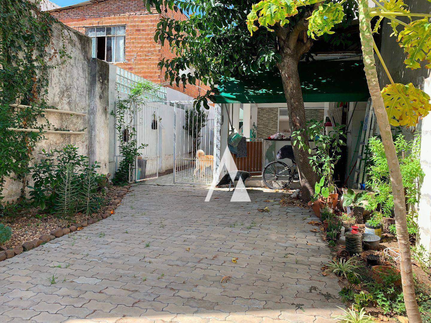 Casa à venda com 3 quartos, 164m² - Foto 9