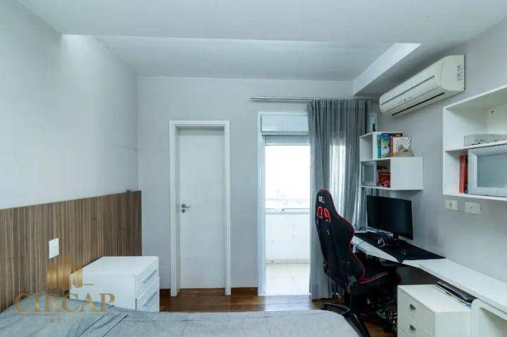 Apartamento à venda com 3 quartos, 220m² - Foto 17