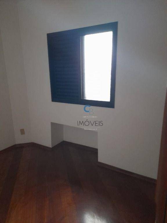 Apartamento à venda com 3 quartos, 117m² - Foto 10