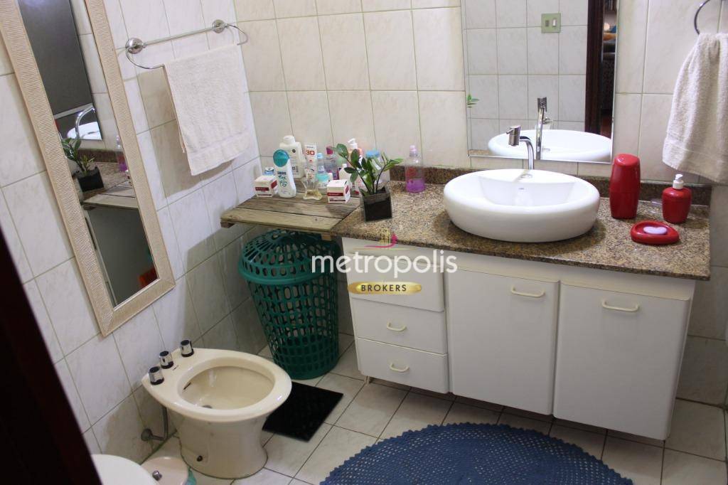 Casa à venda com 2 quartos, 220m² - Foto 17