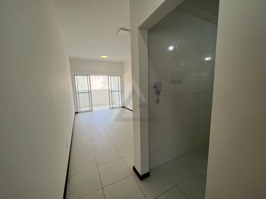 Apartamento à venda com 2 quartos, 69m² - Foto 6