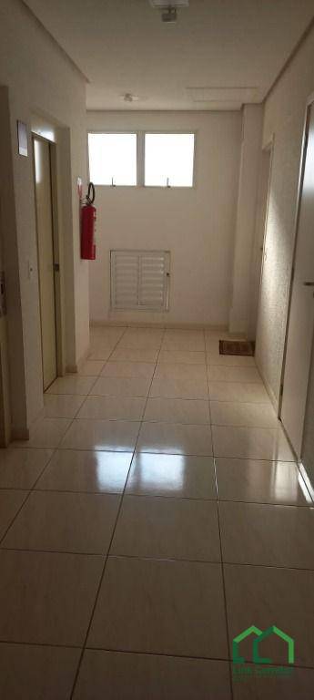 Apartamento para alugar com 2 quartos, 45m² - Foto 18