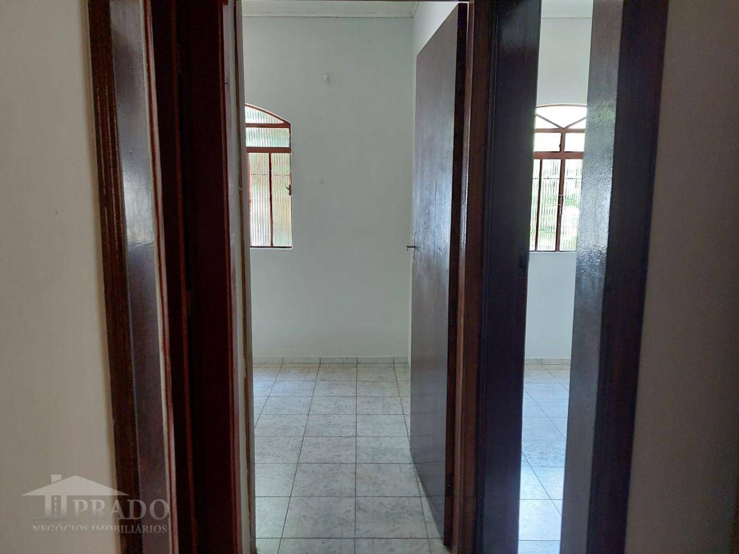 Casa à venda com 4 quartos, 194m² - Foto 14