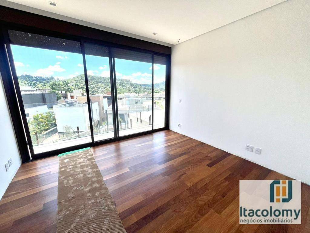 Casa de Condomínio à venda com 4 quartos, 935m² - Foto 14