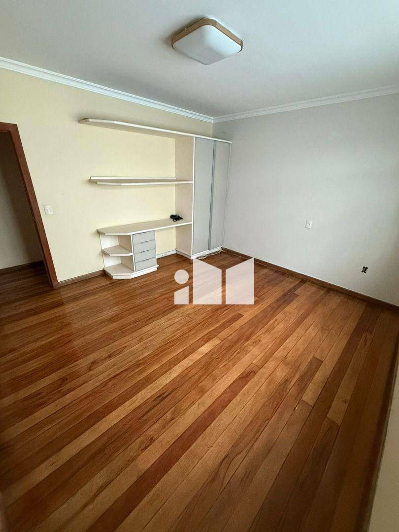 Casa de Condomínio à venda e aluguel com 4 quartos, 369m² - Foto 24