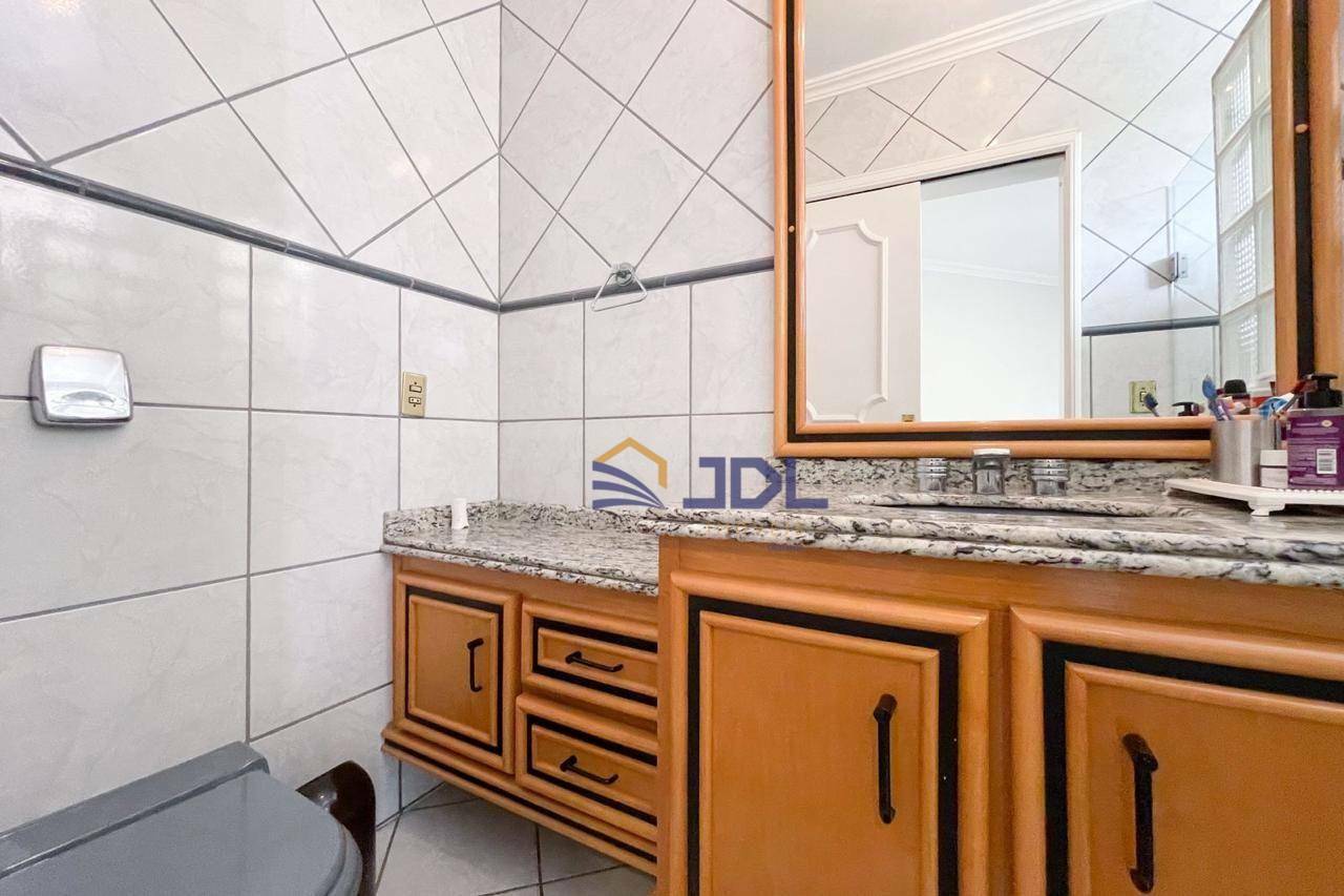 Casa à venda com 4 quartos, 408m² - Foto 30