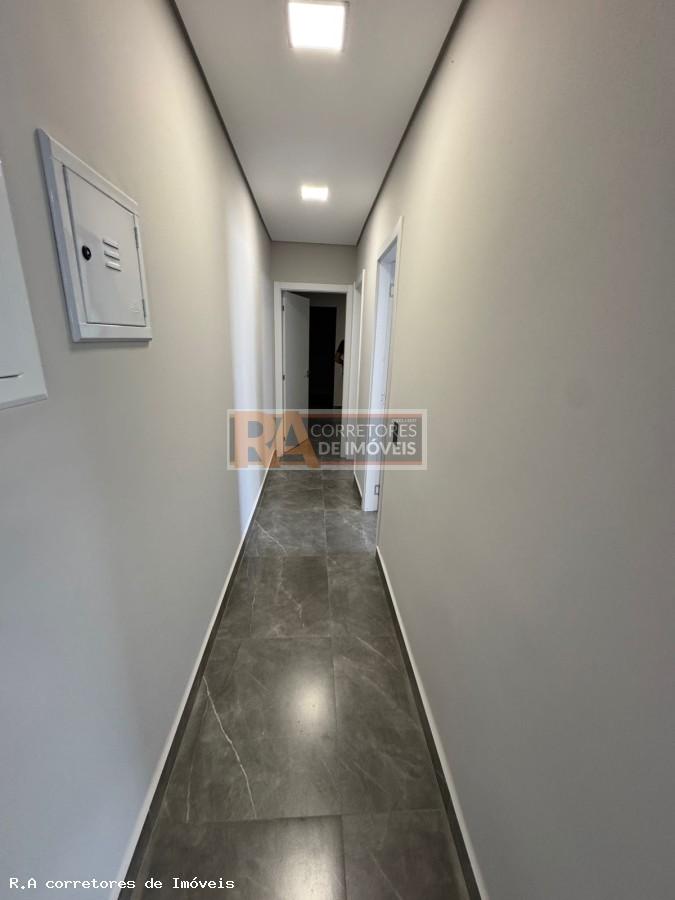 Casa à venda com 2 quartos, 250m² - Foto 12