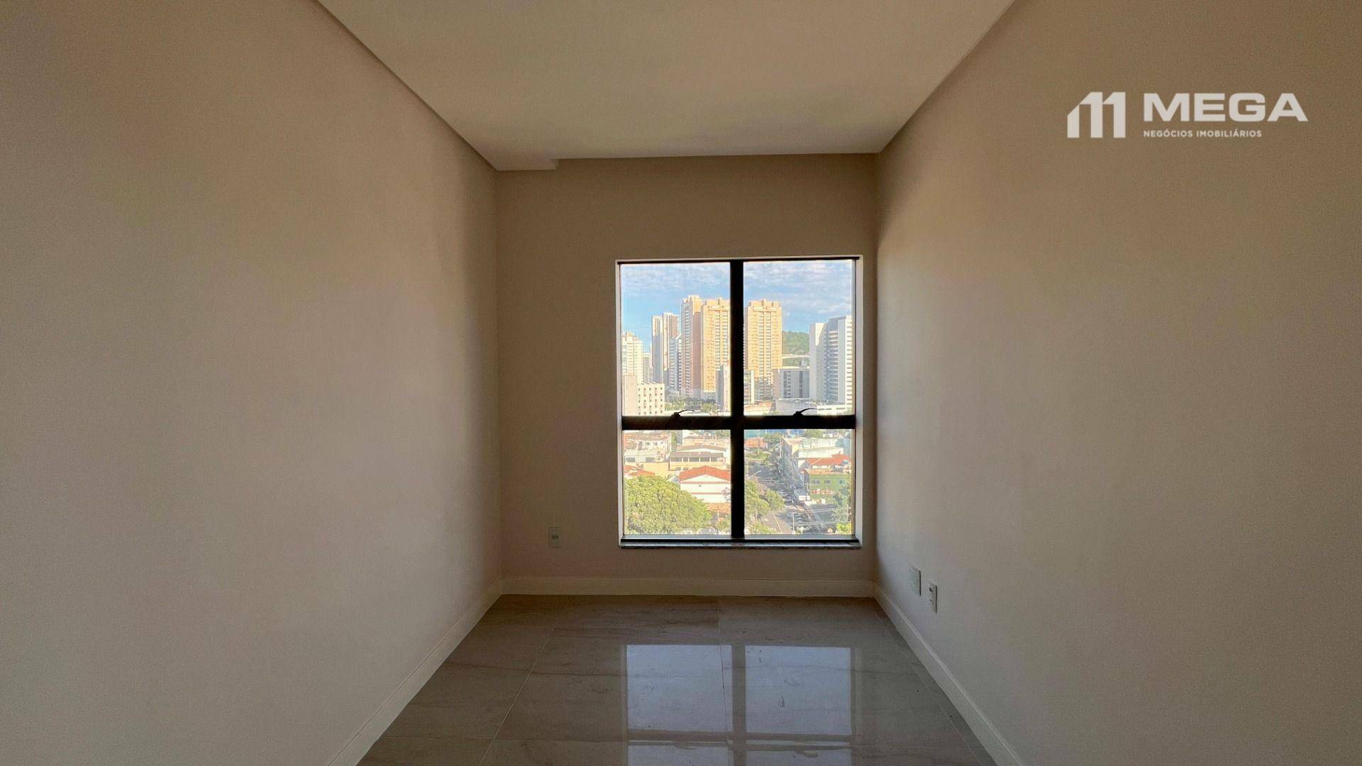 Apartamento à venda com 2 quartos, 69m² - Foto 2