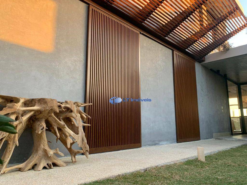 Casa de Condomínio à venda com 3 quartos, 230m² - Foto 3