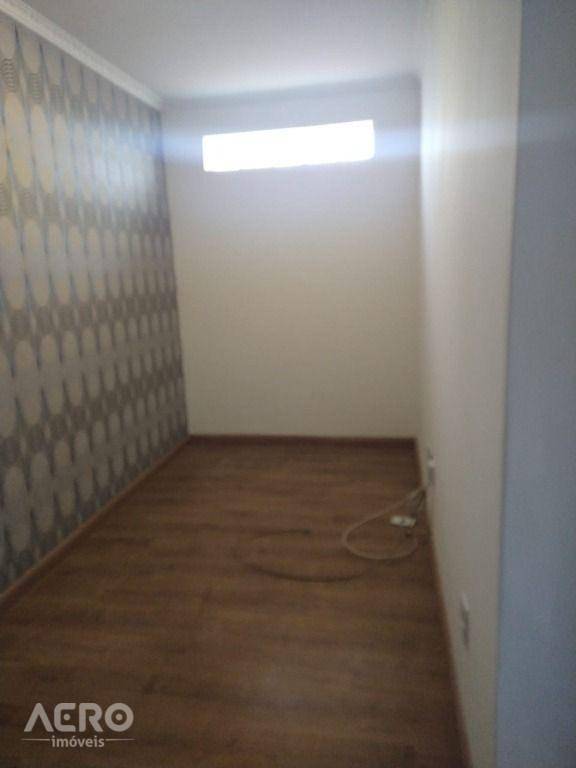 Casa para alugar com 3 quartos, 210m² - Foto 19