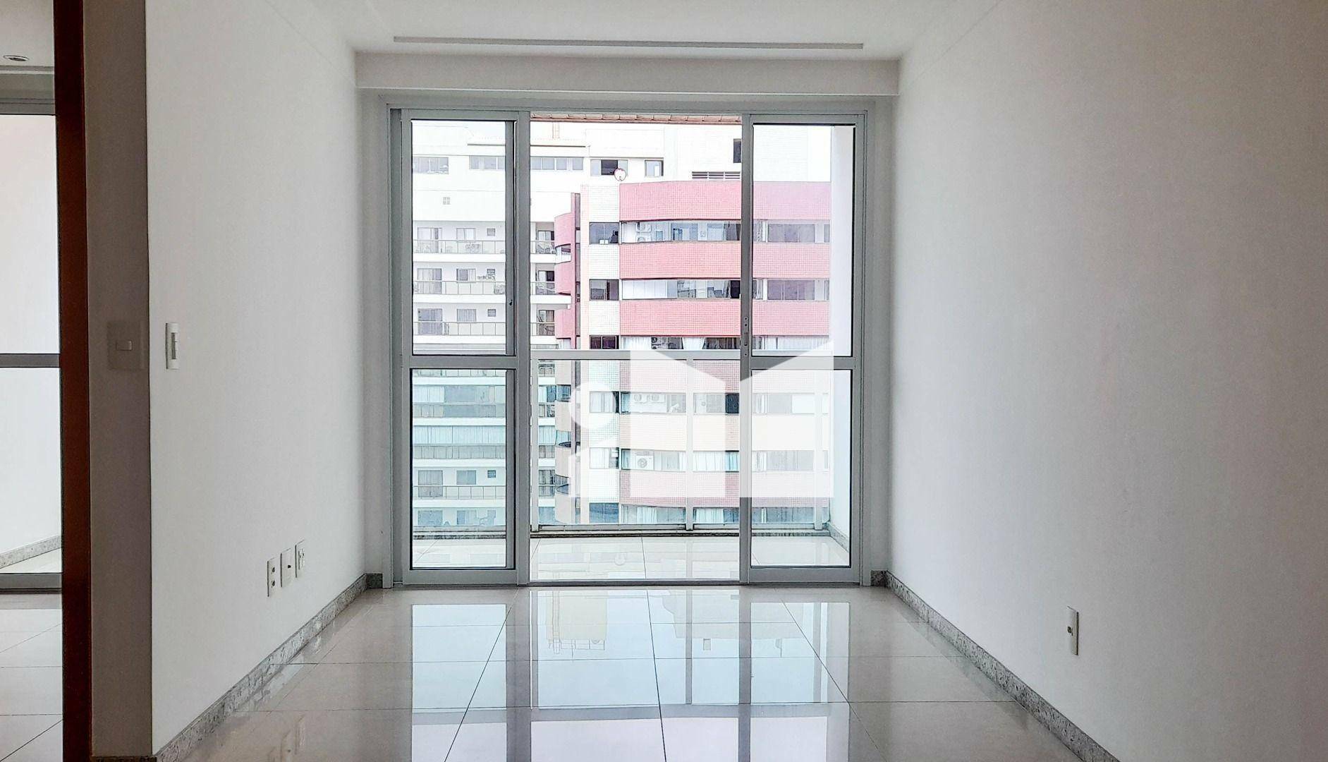 Apartamento à venda com 2 quartos, 63m² - Foto 9