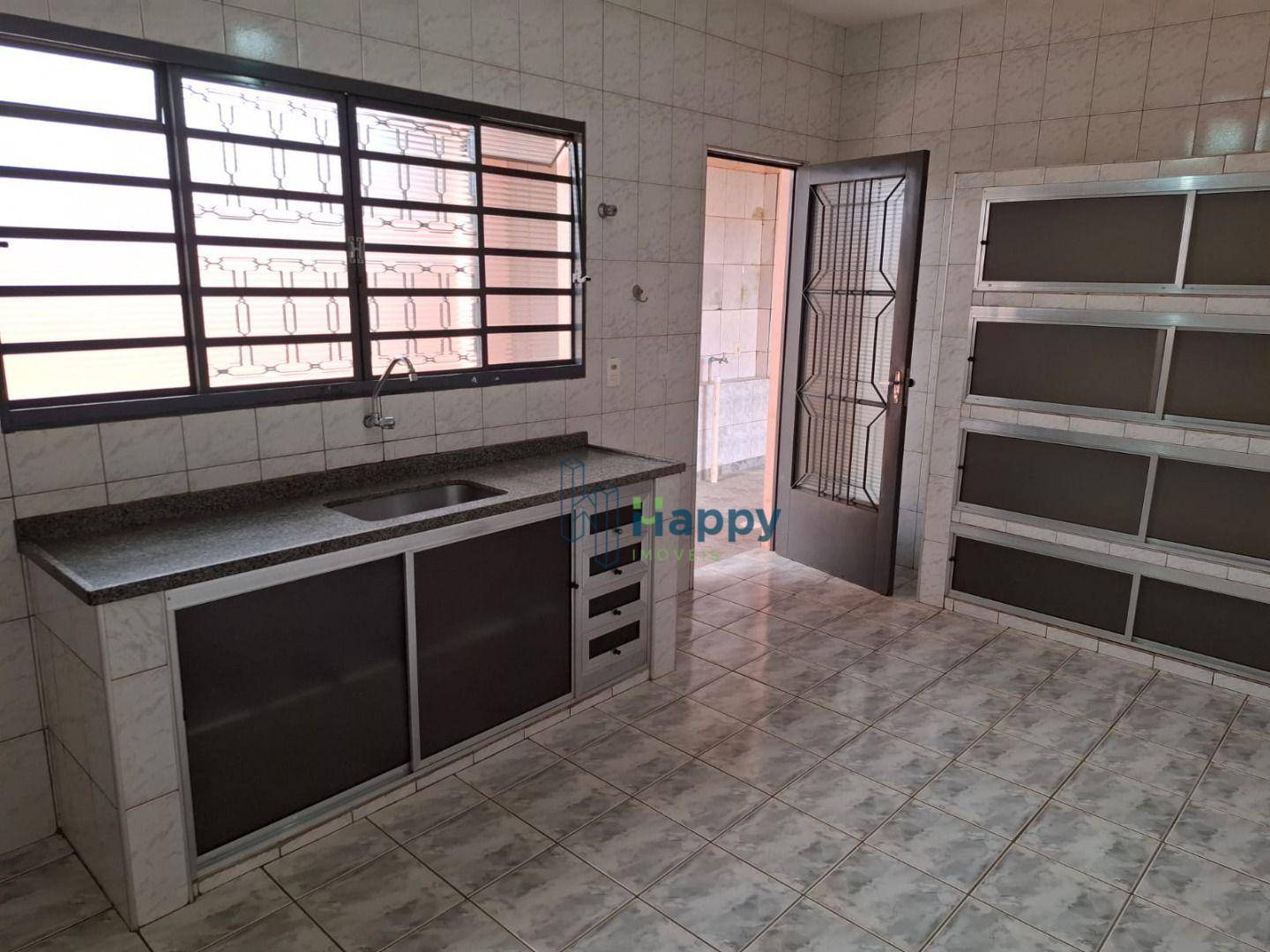 Casa à venda e aluguel com 3 quartos, 120m² - Foto 8