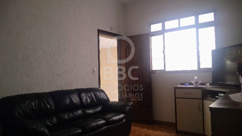 Casa à venda e aluguel com 3 quartos, 172m² - Foto 3