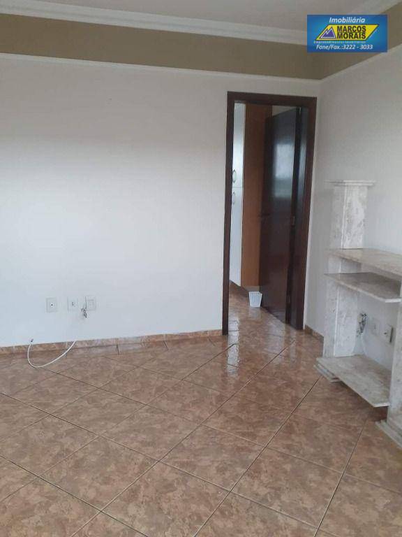 Apartamento à venda com 2 quartos, 85m² - Foto 3