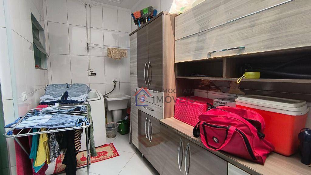 Sobrado à venda com 4 quartos, 182m² - Foto 14