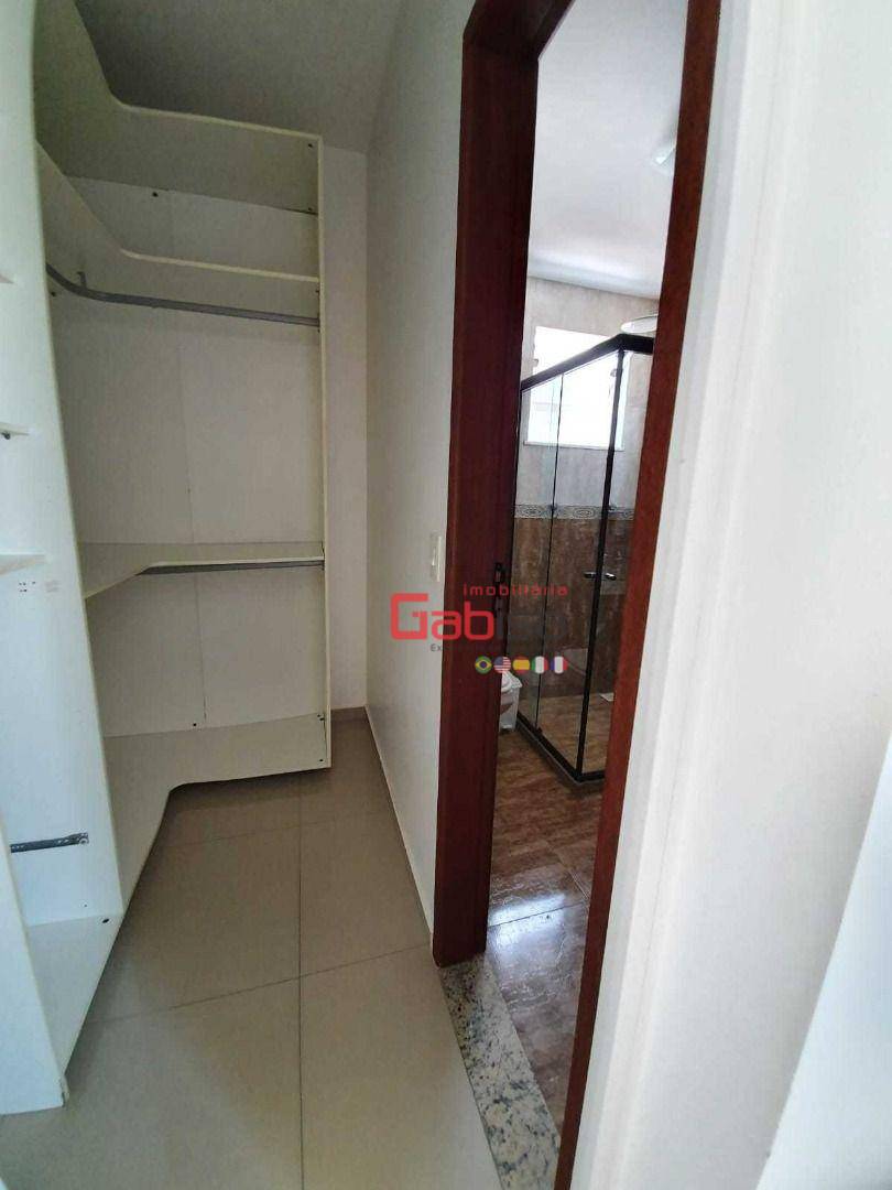 Casa à venda com 6 quartos, 252m² - Foto 19