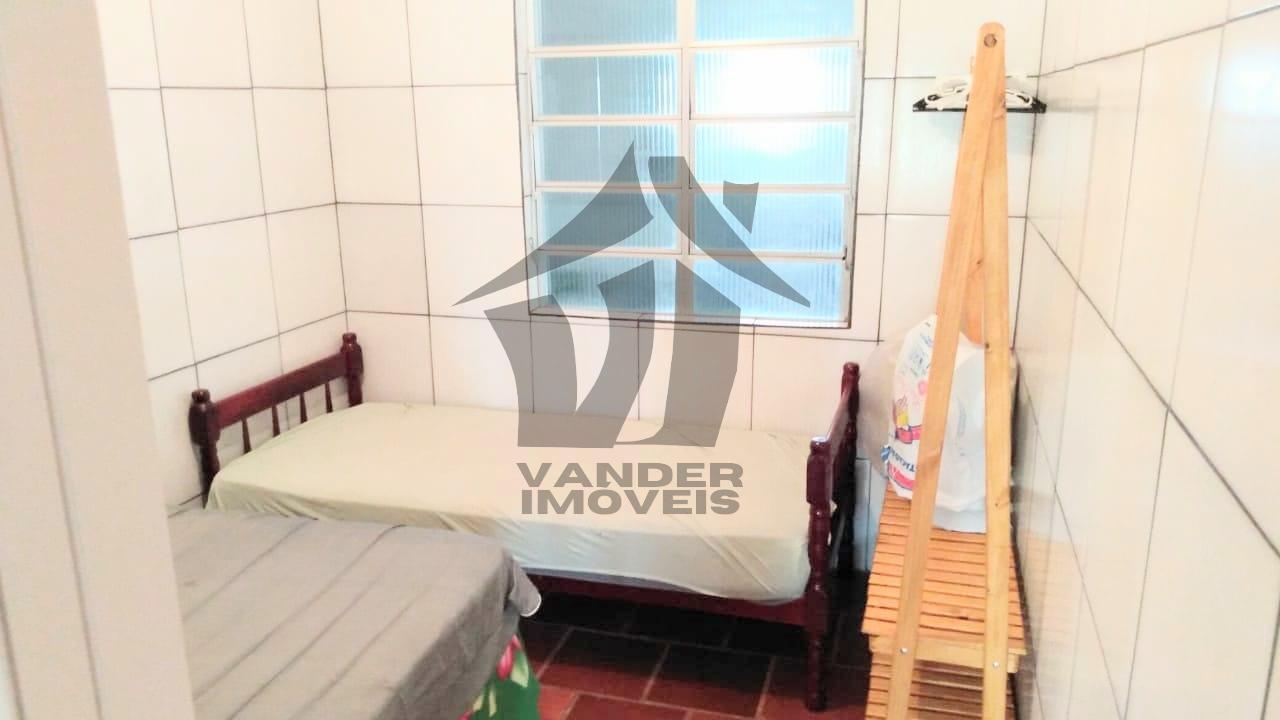 Casa à venda com 3 quartos, 300m² - Foto 10