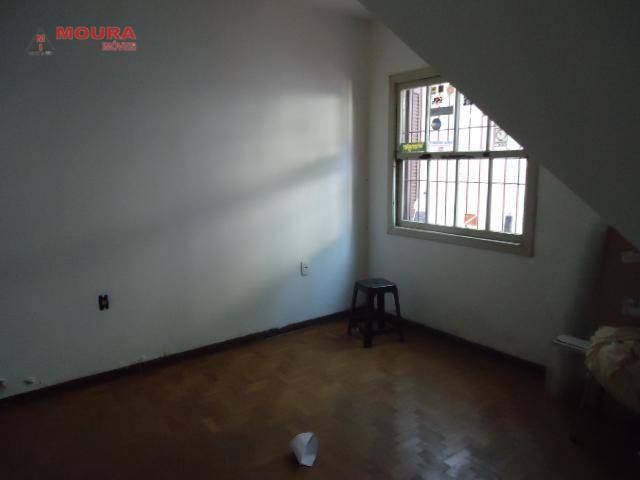 Casa à venda com 3 quartos, 306m² - Foto 23