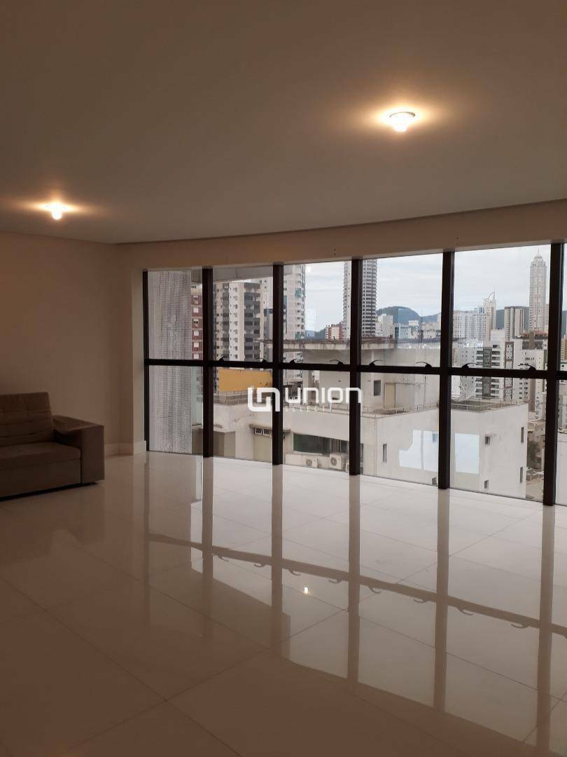 Apartamento à venda com 3 quartos, 130m² - Foto 6