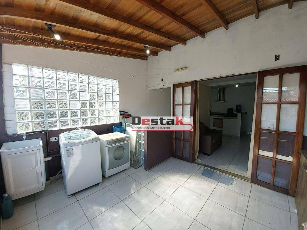 Sobrado à venda com 2 quartos, 175m² - Foto 23