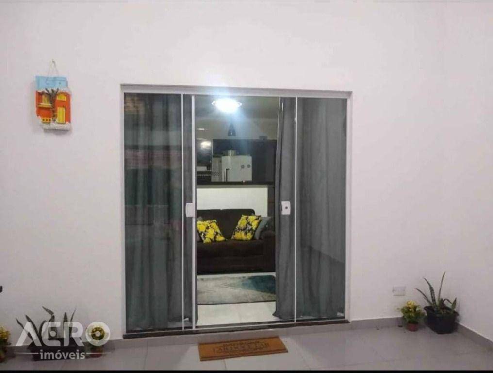 Casa à venda com 3 quartos, 160m² - Foto 5