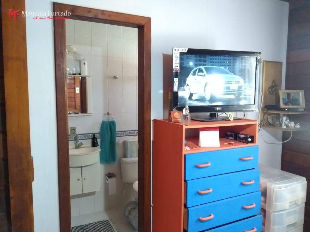 Casa à venda com 3 quartos, 200m² - Foto 10