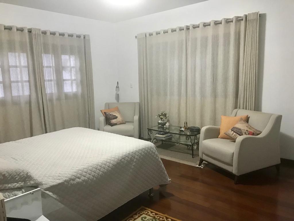 Casa à venda com 4 quartos, 342m² - Foto 27