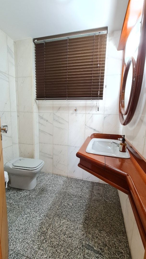 Apartamento à venda com 5 quartos, 250m² - Foto 18