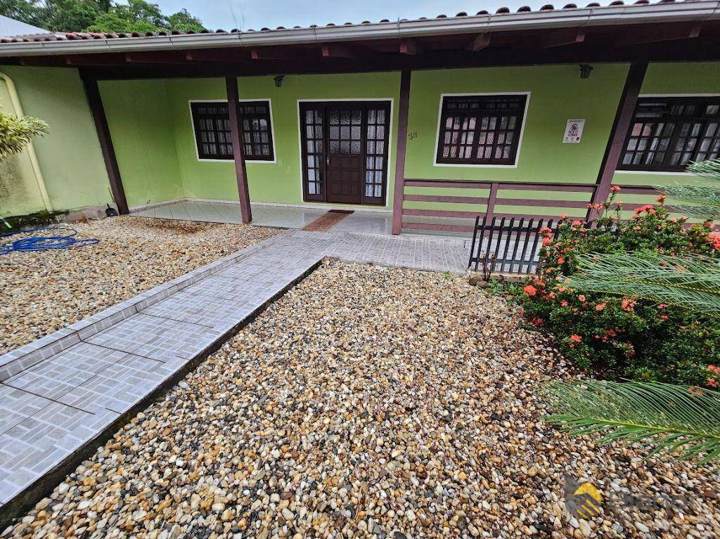 Casa à venda com 3 quartos, 200m² - Foto 22