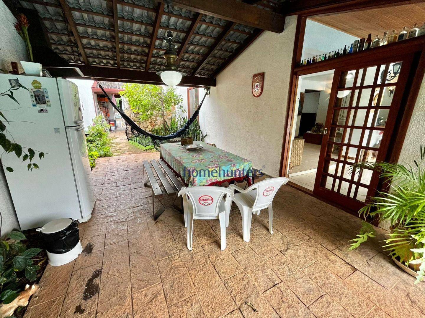 Casa de Condomínio à venda com 4 quartos, 208m² - Foto 19