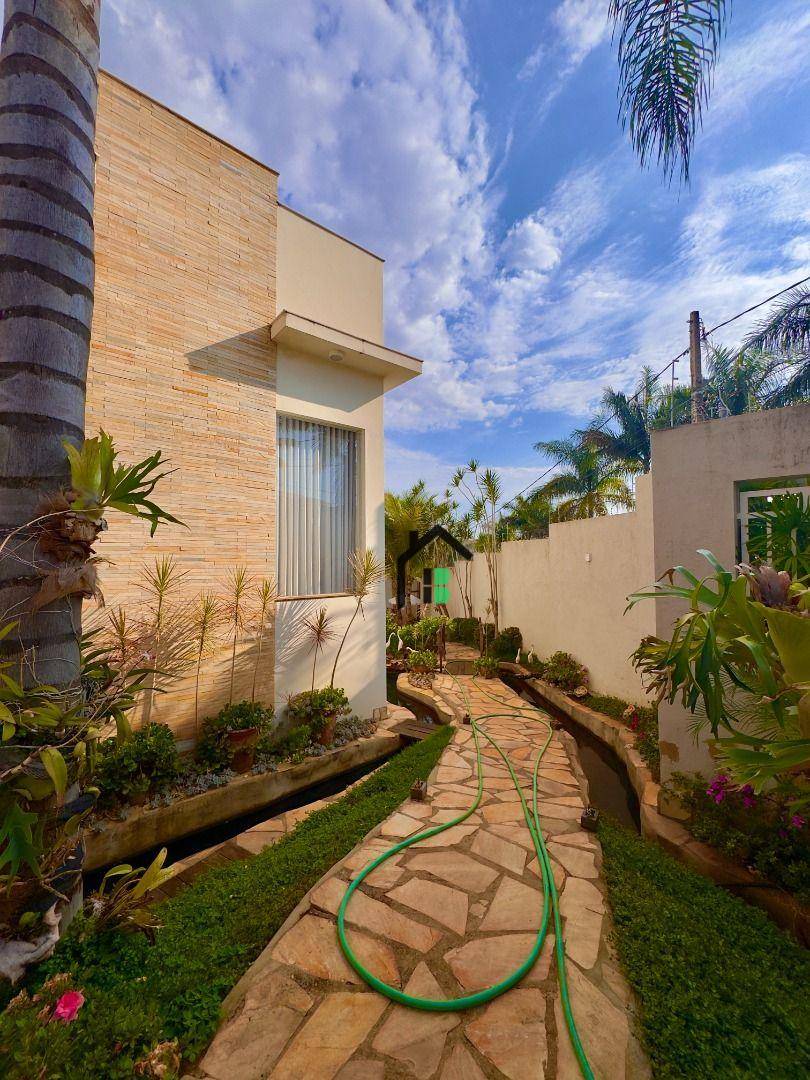 Casa, 5 quartos, 406 m² - Foto 3