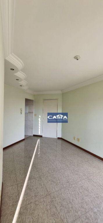 Apartamento à venda com 2 quartos, 45m² - Foto 15