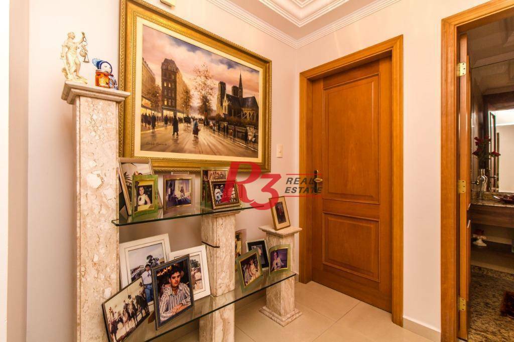 Apartamento à venda com 3 quartos, 240m² - Foto 17