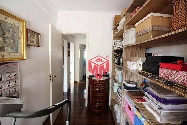 Apartamento à venda com 4 quartos, 117m² - Foto 28