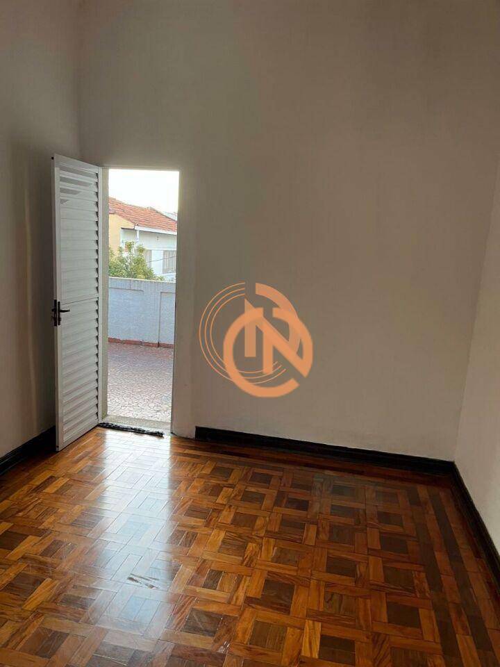 Casa à venda com 5 quartos, 174m² - Foto 7