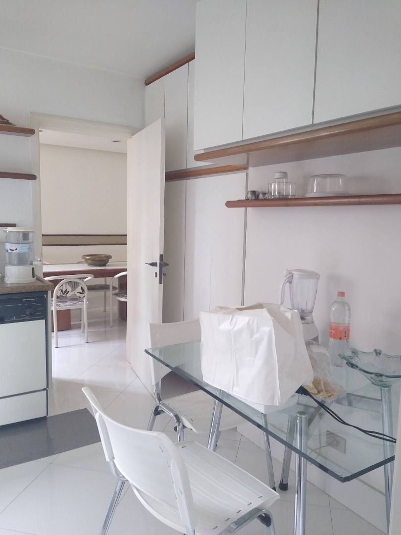 Apartamento à venda com 3 quartos, 211m² - Foto 21