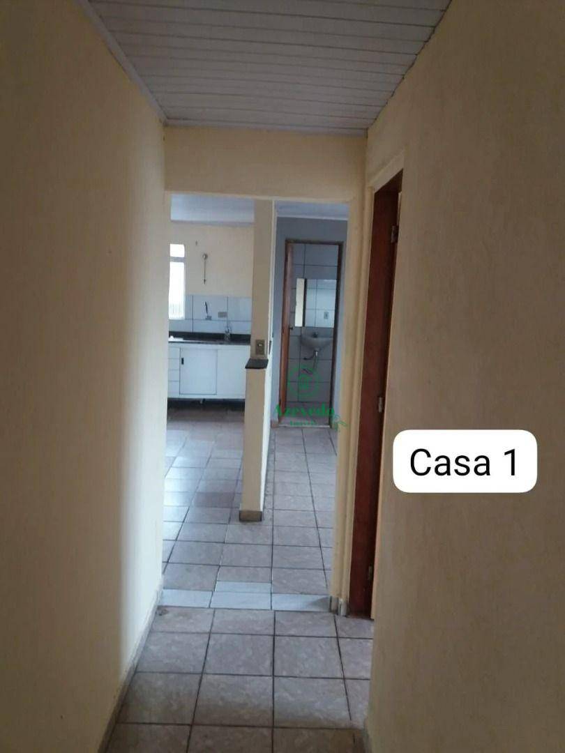 Sobrado à venda com 5 quartos, 300m² - Foto 2