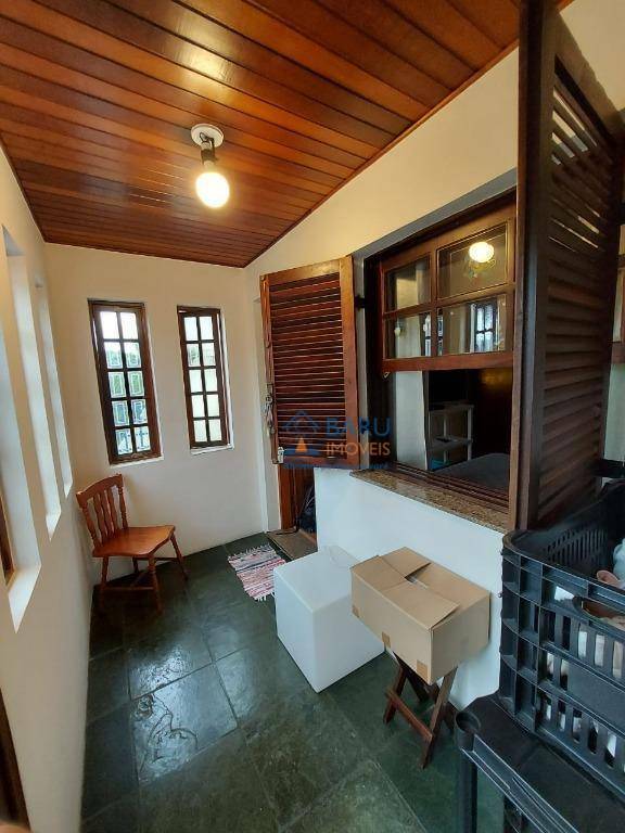 Casa à venda e aluguel com 3 quartos, 200m² - Foto 12