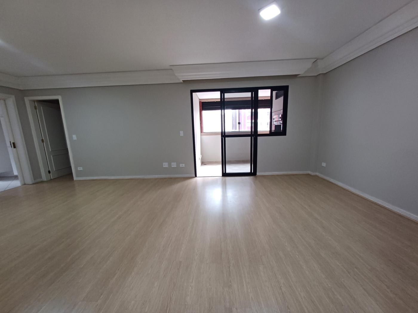 Apartamento para alugar com 3 quartos, 133m² - Foto 6