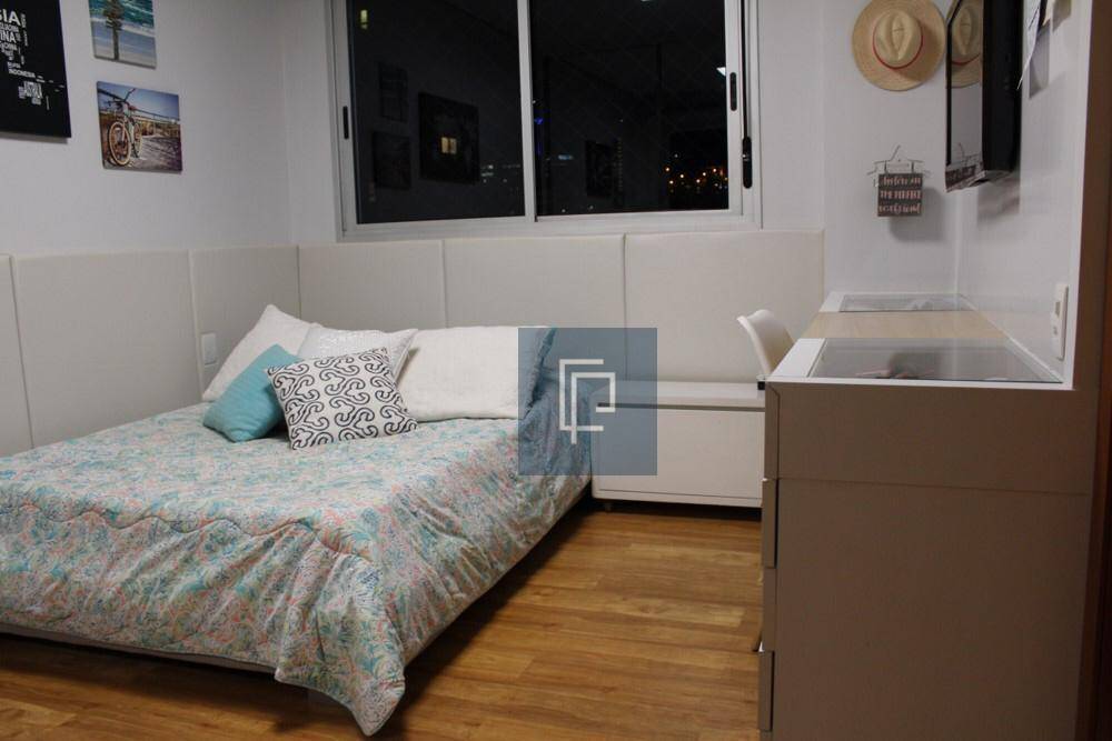 Apartamento à venda com 4 quartos, 260m² - Foto 18