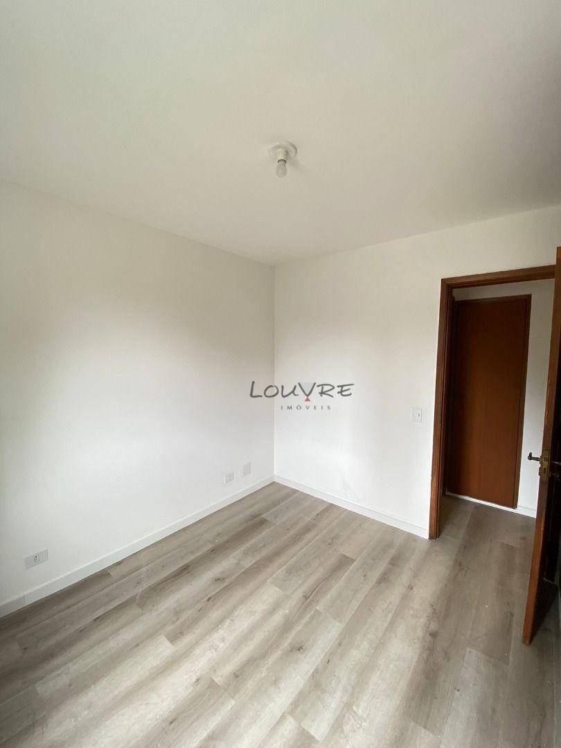 Apartamento para alugar com 3 quartos, 93m² - Foto 13