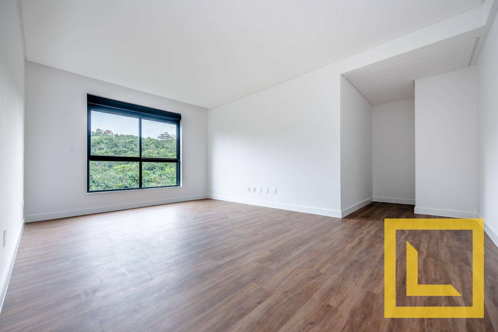 Apartamento à venda com 3 quartos, 170m² - Foto 5