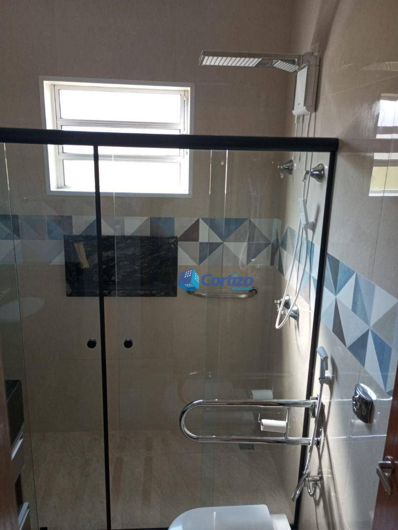 Casa à venda com 3 quartos, 240m² - Foto 22