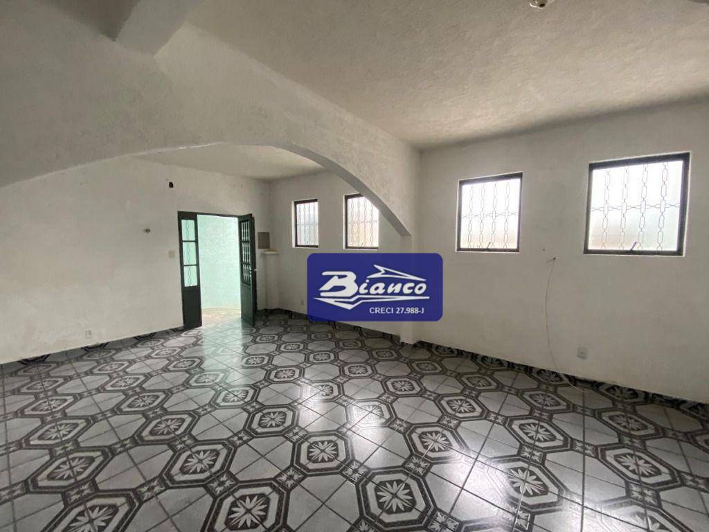 Sobrado à venda e aluguel com 4 quartos, 250m² - Foto 15