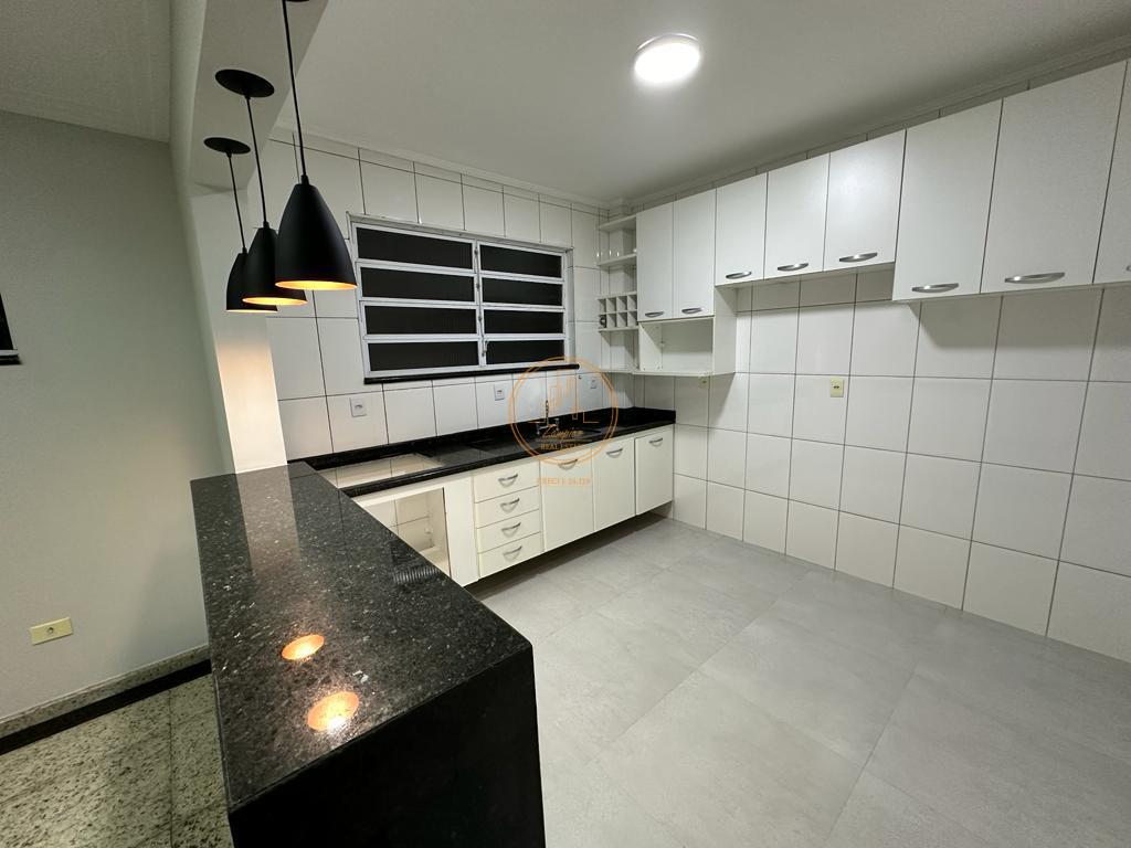 Casa à venda com 3 quartos, 145m² - Foto 7