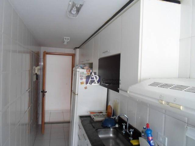 Apartamento à venda com 2 quartos, 67m² - Foto 12